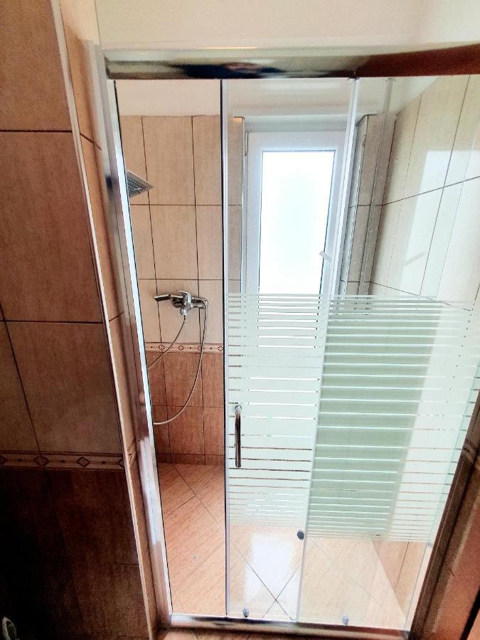 Apartment Me Qera Lungomare Mari
